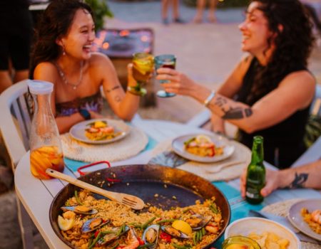 Paella eating